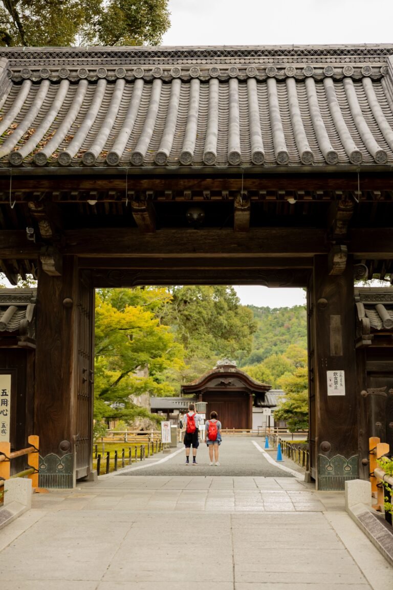 A traditional Japanese temple gate in Kyoto's Higashiyama district