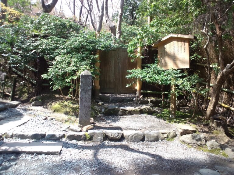 Gio-ji: A Practical Guide to Kyoto’s Moss Garden of a Forgotten Dancer