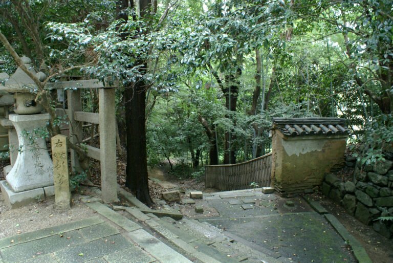 Iwashimizu Hachimangu: A Practical Guide to Kyoto’s Imperial Hachiman Shrine