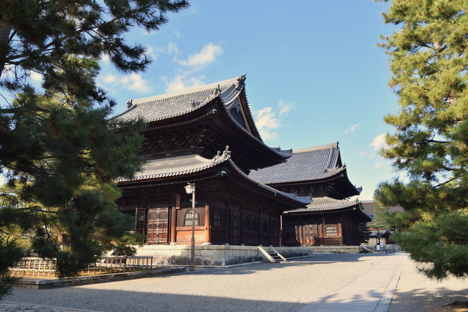 Buildings and stone paths within the Myoshinji temple complex in Kyoto