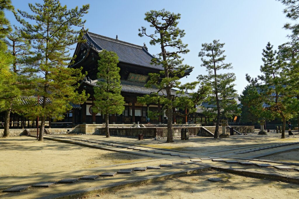 Manpuku-ji temple buildings in Uji, showing the Ming-dynasty Chinese architectural style